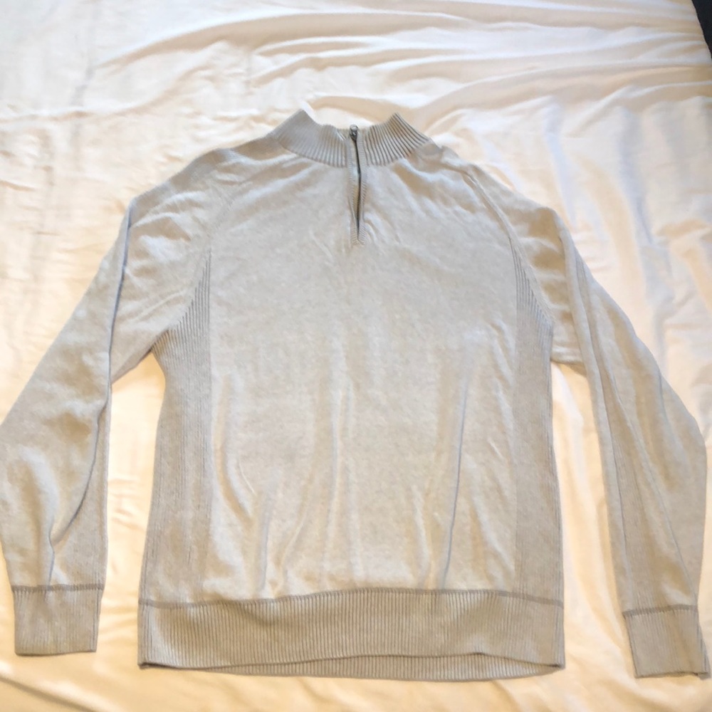 Carbon pullover